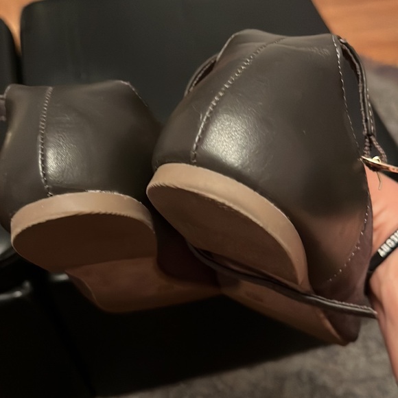 Dark great ankle strap ballerinas shoe suede front with faux leather backing - Picture 8 of 9